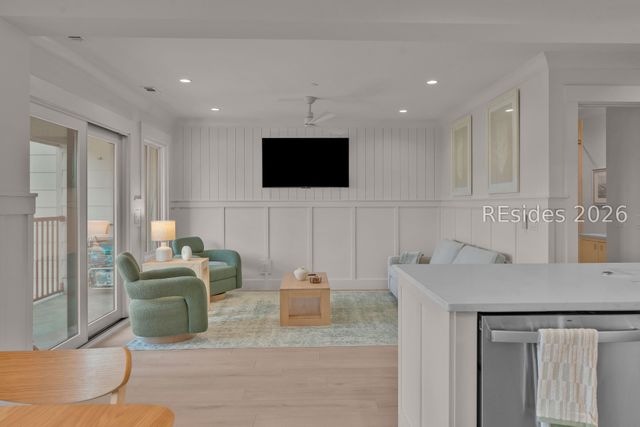 40 Folly Field Road UNIT 326, Hilton Head Island, SC 29928