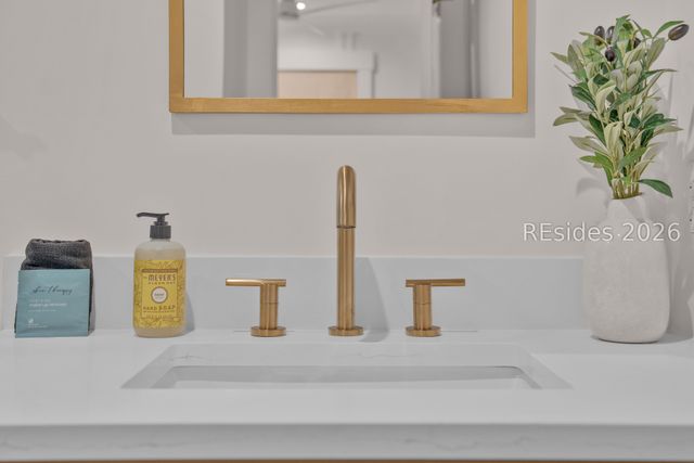 40 Folly Field Road UNIT 326, Hilton Head Island, SC 29928