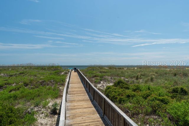 40 Folly Field Road UNIT 326, Hilton Head Island, SC 29928