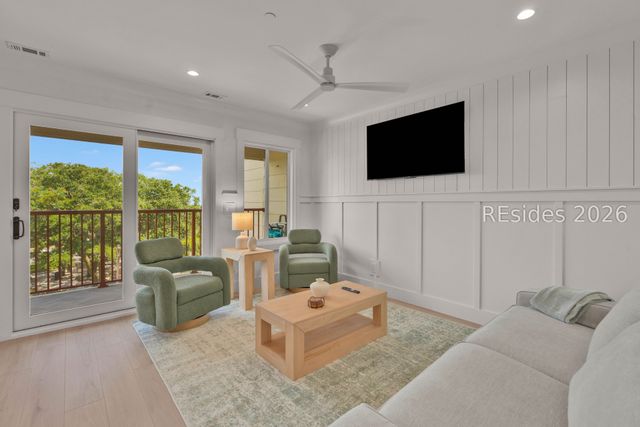 40 Folly Field Road UNIT 326, Hilton Head Island, SC 29928