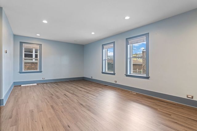 2115 Kenilworth Avenue, Berwyn, IL 60402