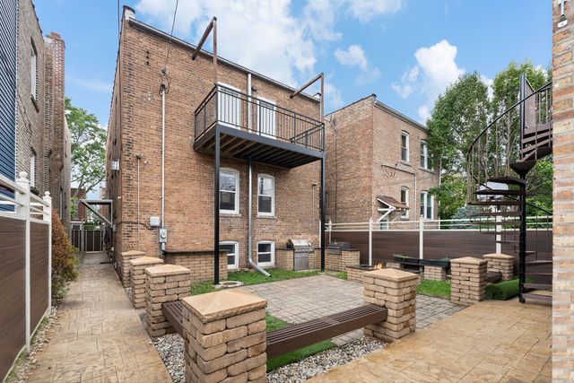 2115 Kenilworth Avenue, Berwyn, IL 60402