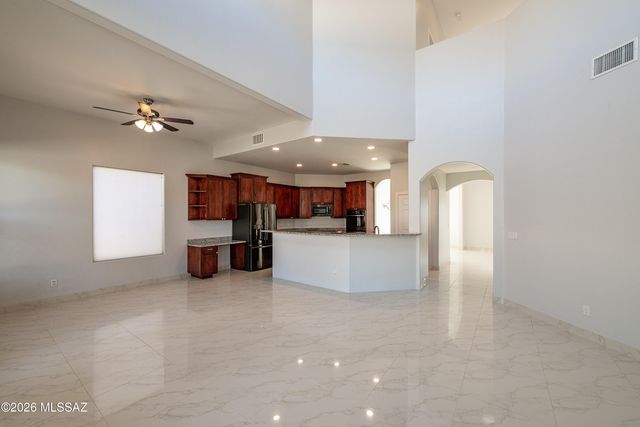 9465 E Sanctuary Place, Tucson, AZ 85749