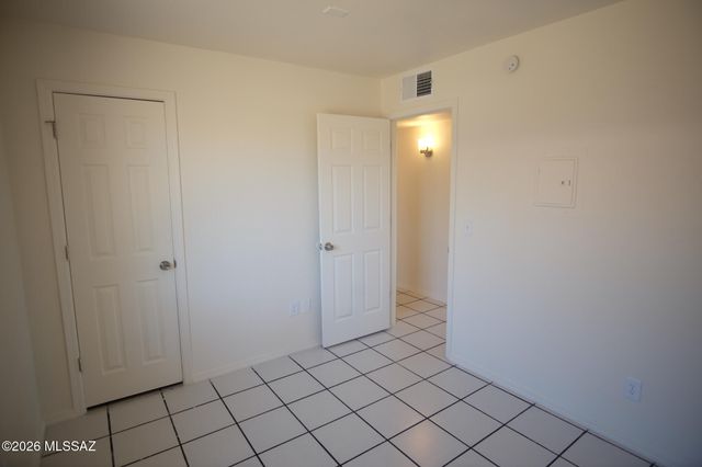 345 E Delta Road, Tucson, AZ 85706