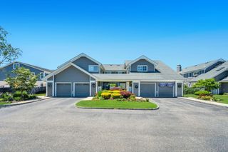 118 E Midland Pond Court, Moriches, NY 11955