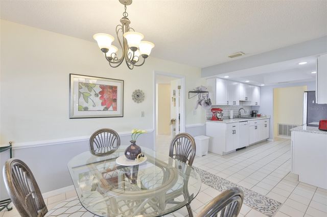 1809 GRANVILLE LANE, Sun City Center, FL 33573