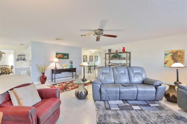 1809 GRANVILLE LANE, Sun City Center, FL 33573