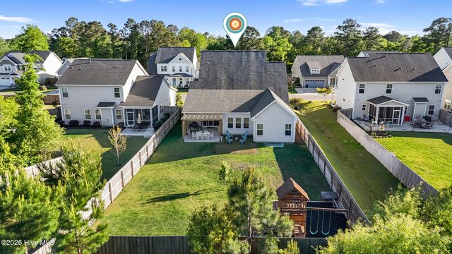 67 Man O War Lane, Hampstead, NC 28443