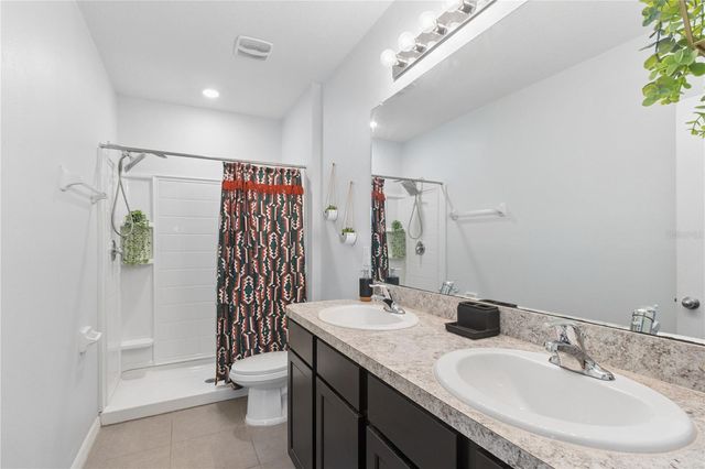 417 NEWMONT CIRCLE, Ruskin, FL 33570