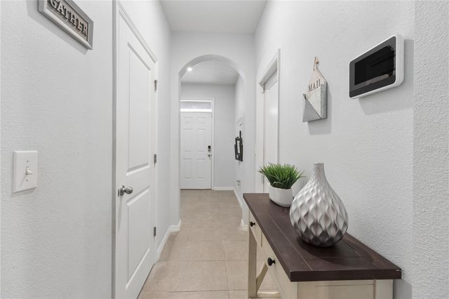417 NEWMONT CIRCLE, Ruskin, FL 33570