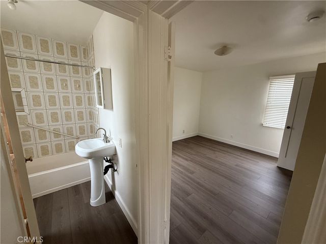 7831 S Normandie, Los Angeles, CA 90044