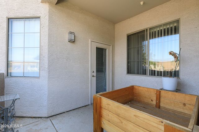 1941 S PIERPONT Drive 1049, Mesa, AZ 85206