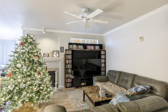 1941 S PIERPONT Drive 1049, Mesa, AZ 85206