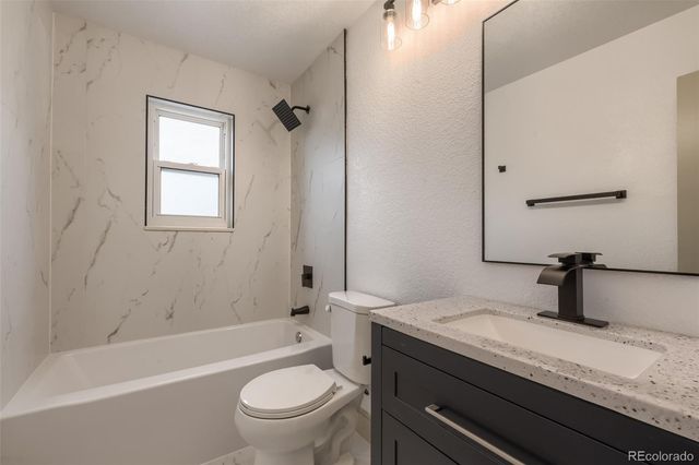 18325 E Idaho Place, Aurora, CO 80017
