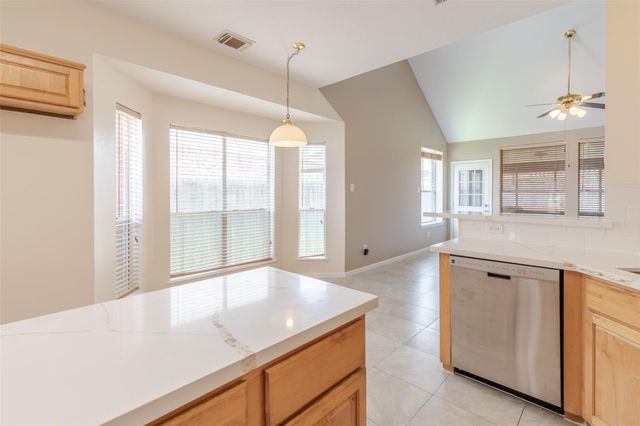 12214 Meadow Lane Court, Stafford, TX 77477