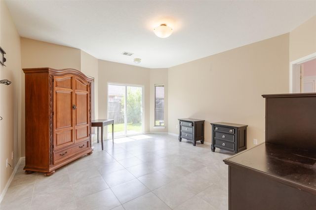 12214 Meadow Lane Court, Stafford, TX 77477