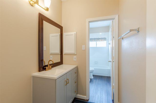 12214 Meadow Lane Court, Stafford, TX 77477