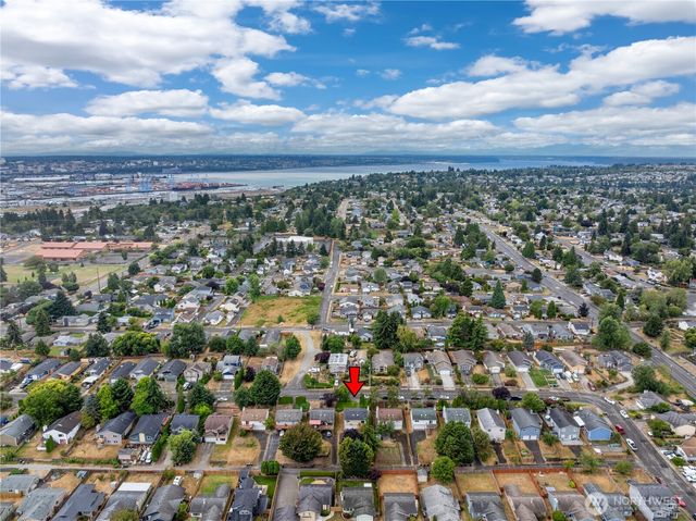 3103 58th Avenue NE, Tacoma, WA 98422