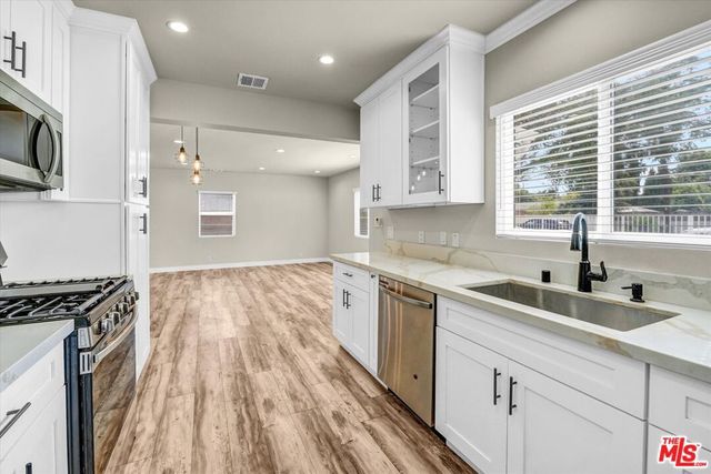 18749 Gault Street, Reseda, CA 91335