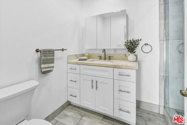 18749 Gault Street, Reseda, CA 91335