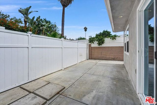 18749 Gault Street, Reseda, CA 91335