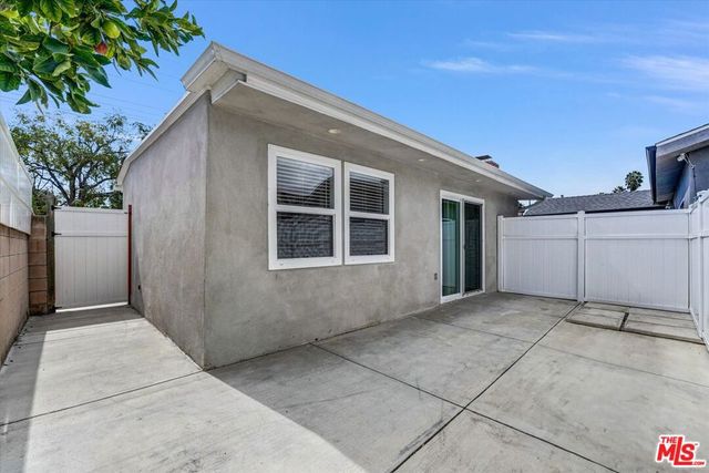 18749 Gault Street, Reseda, CA 91335