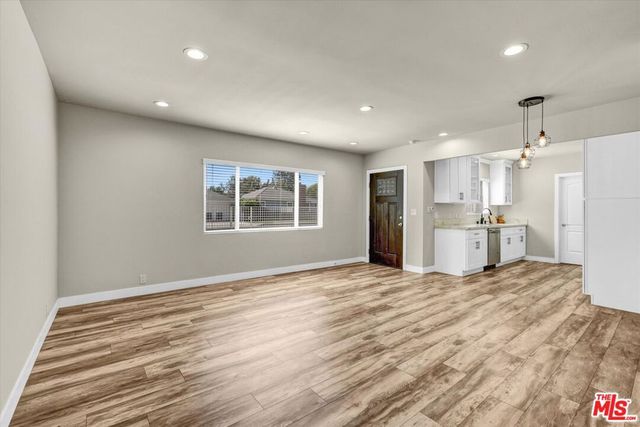 18749 Gault Street, Reseda, CA 91335