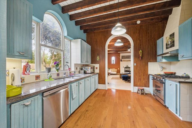 614 Pine Gully Road, Seabrook, TX 77586