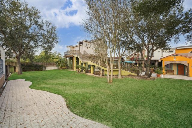 614 Pine Gully Road, Seabrook, TX 77586