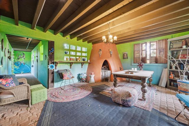 614 Pine Gully Road, Seabrook, TX 77586