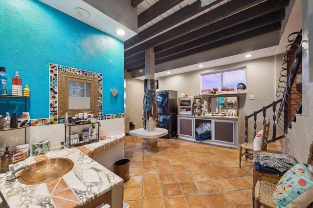 614 Pine Gully Road, Seabrook, TX 77586