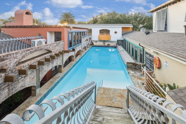 614 Pine Gully Road, Seabrook, TX 77586