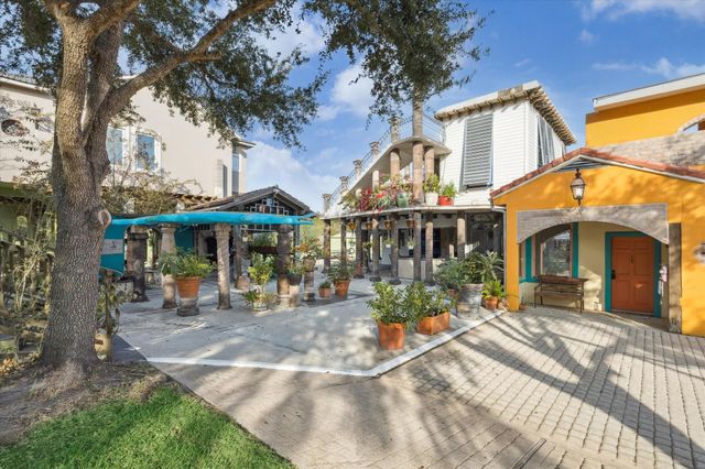 614 Pine Gully Road, Seabrook, TX 77586