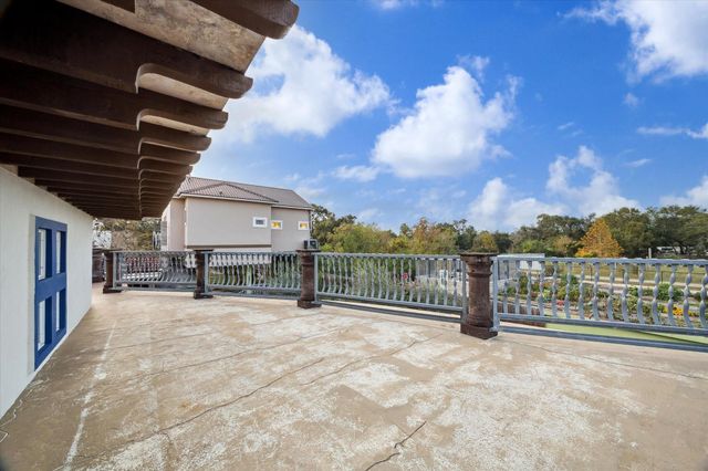 614 Pine Gully Road, Seabrook, TX 77586