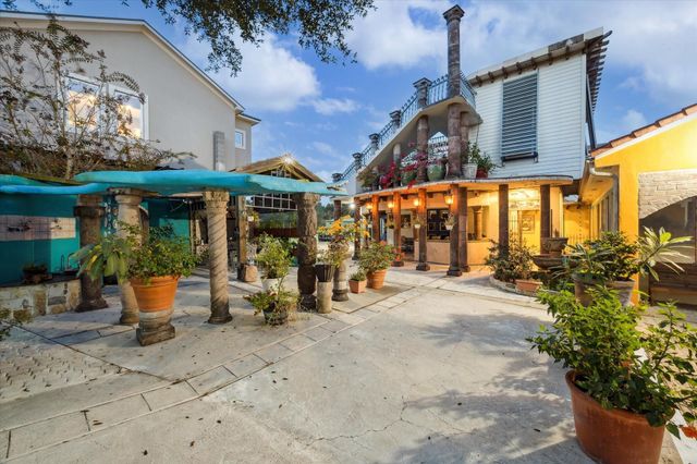 614 Pine Gully Road, Seabrook, TX 77586