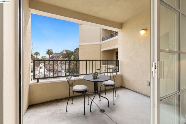 111 Saint Matthews Ave 304, San Mateo, CA 94401