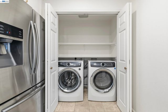 111 Saint Matthews Ave 304, San Mateo, CA 94401