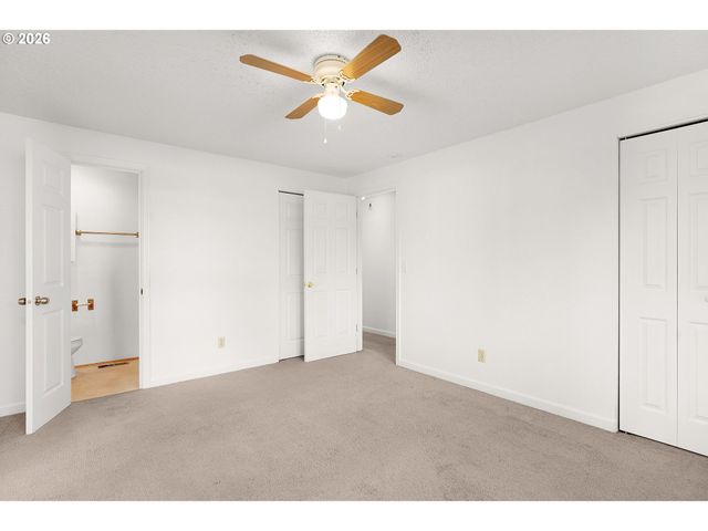 171 2ND St, Dillard, OR 97432