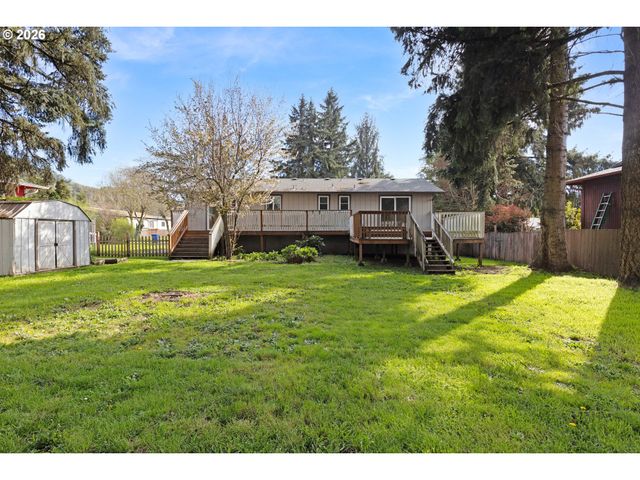 171 2ND St, Dillard, OR 97432