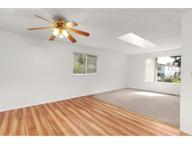 171 2ND St, Dillard, OR 97432