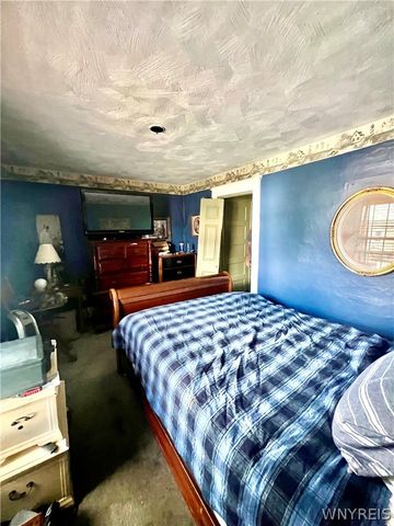 1727 LaSalle Avenue, Niagara Falls, NY 14301