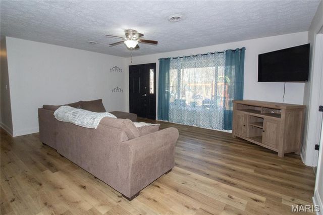 13949 Compton Road, Dixon, MO 65459