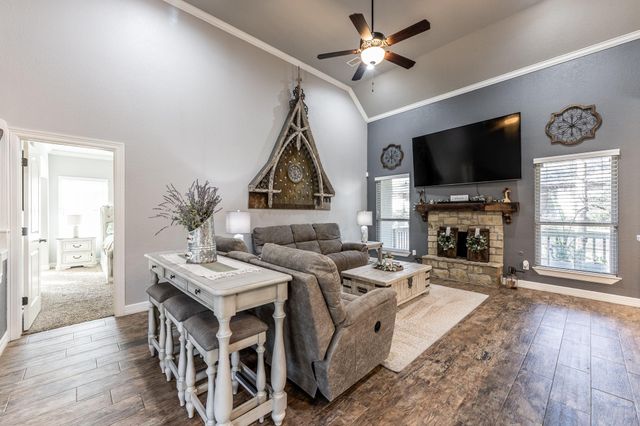 2136 Wheatstone Drive, Huntsville, TX 77340