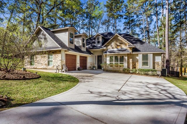 2136 Wheatstone Drive, Huntsville, TX 77340