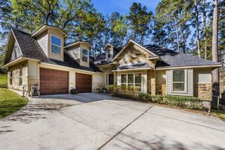 2136 Wheatstone Drive, Huntsville, TX 77340