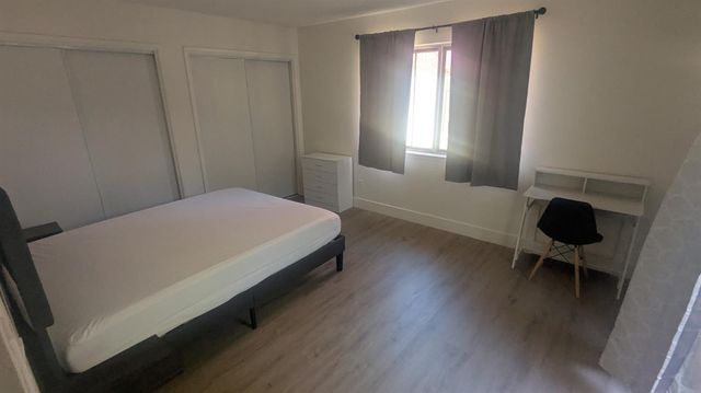 6851 Albury St, Citrus Heights, CA 95621