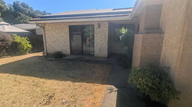 6851 Albury St, Citrus Heights, CA 95621