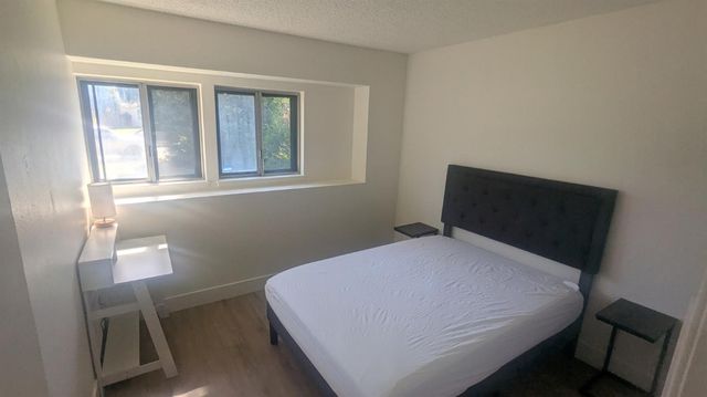 6851 Albury St, Citrus Heights, CA 95621