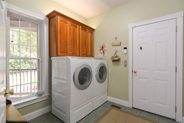 17 Aldrich Street, Litchfield, NH 03052