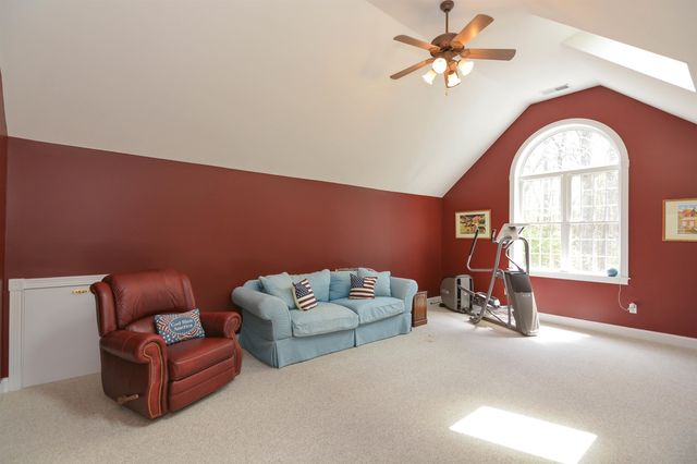 17 Aldrich Street, Litchfield, NH 03052